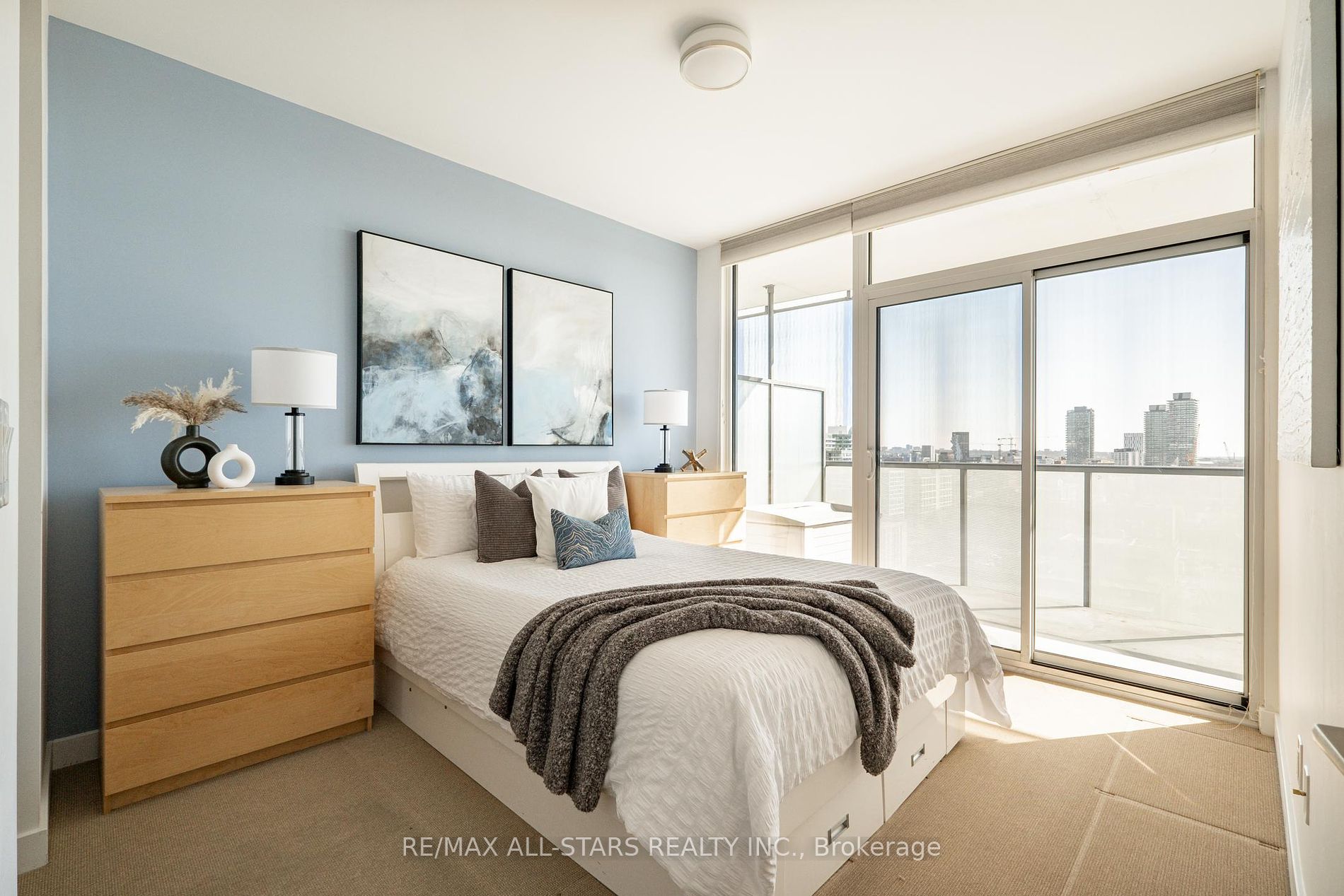 1 Market Street #1611