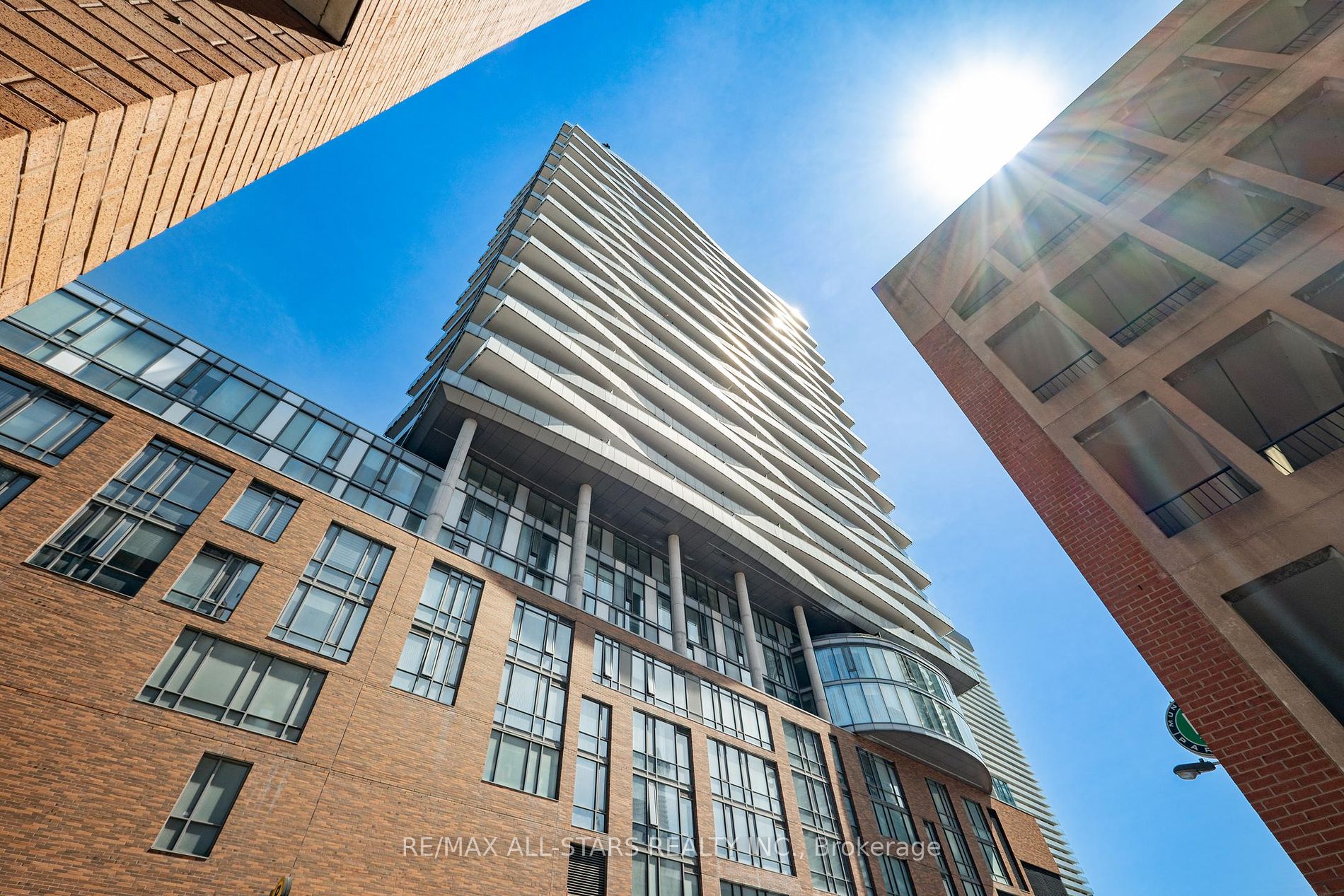 1 Market Street #1611