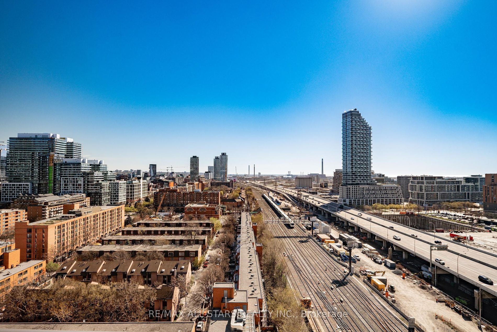 1 Market Street #1611