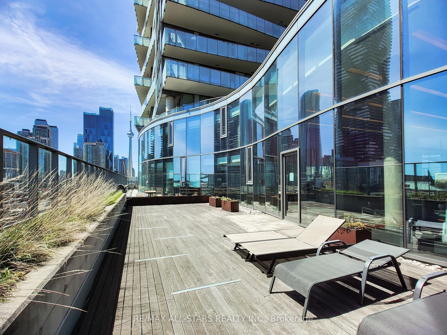 1 Market Street #1611