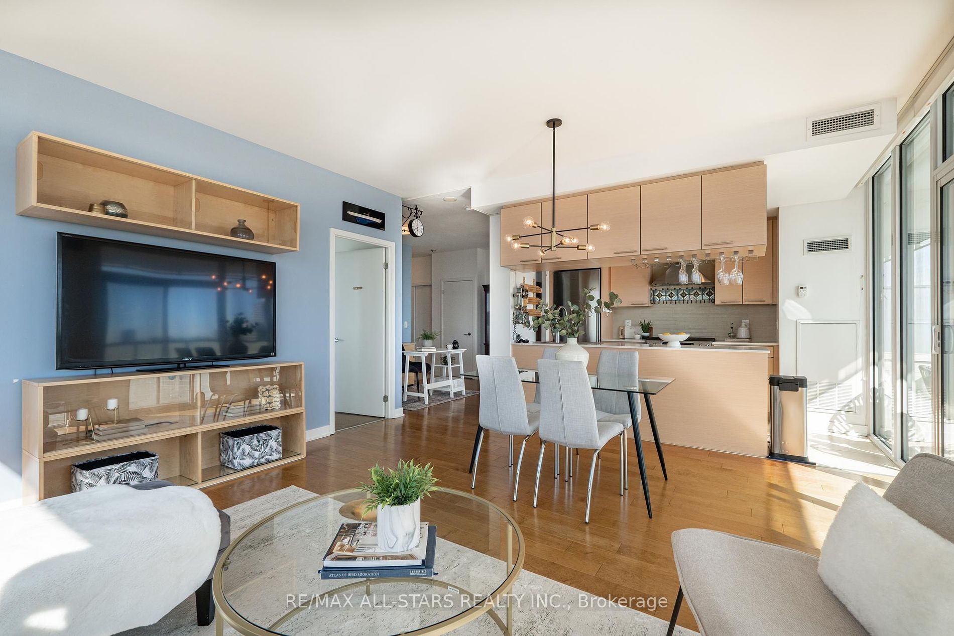 1 Market Street #1611