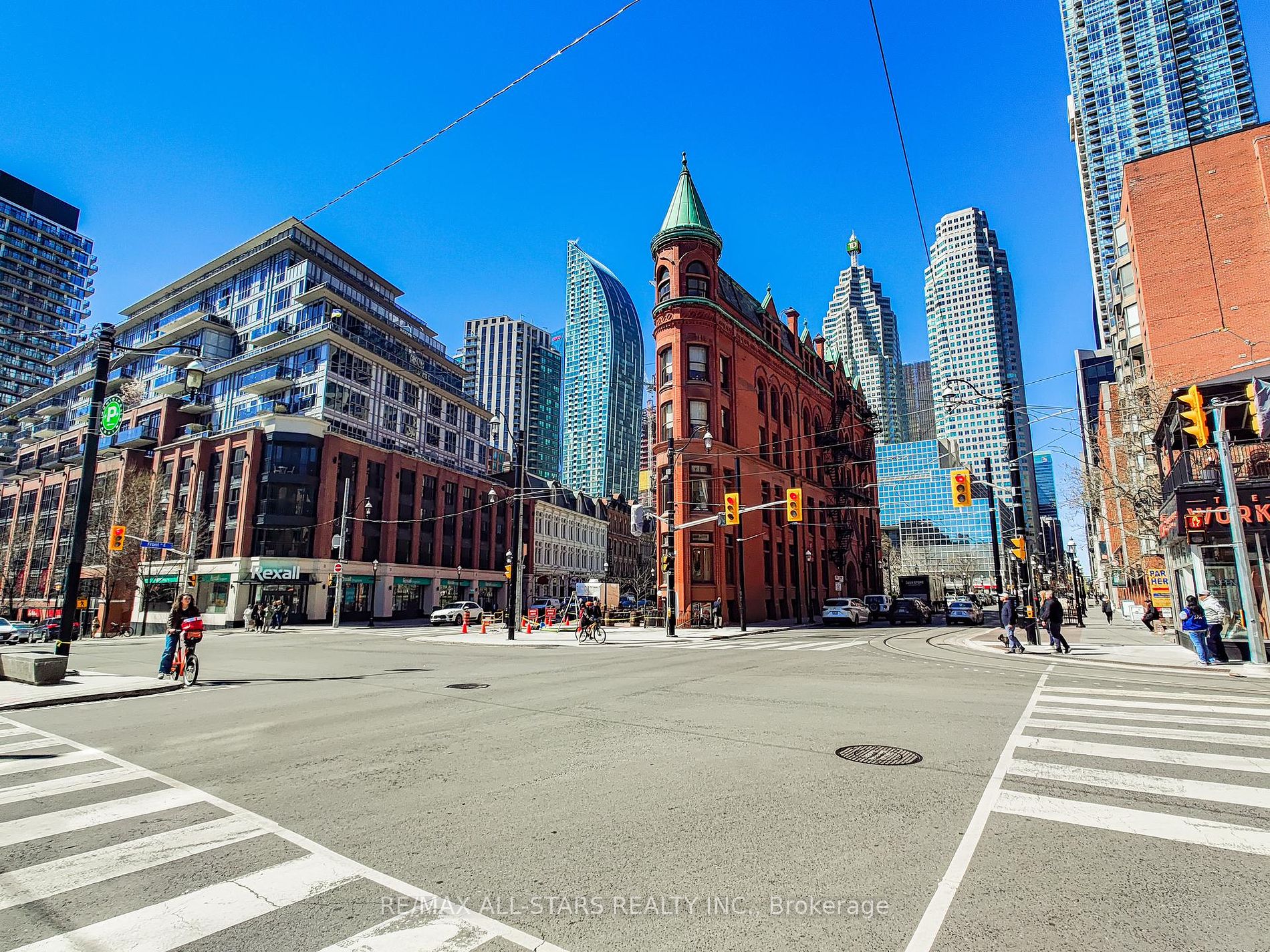 1 Market Street #1611