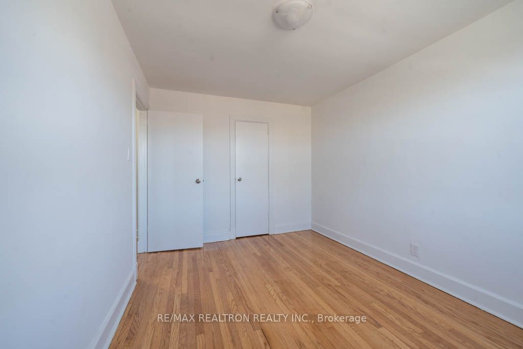 1 Mallory Gardens #43