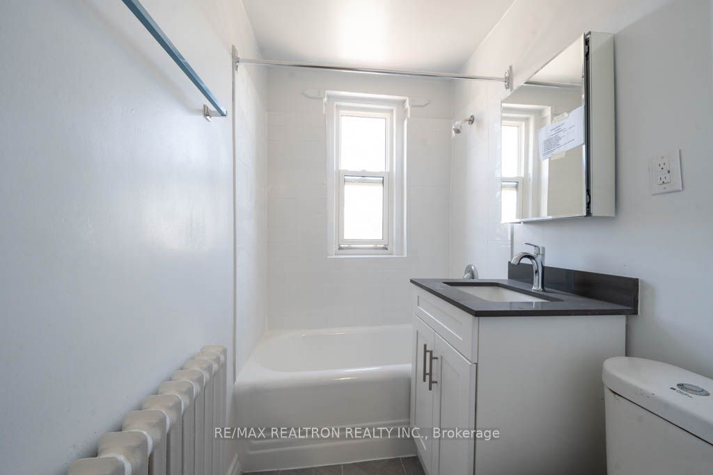 1 Mallory Gardens #43