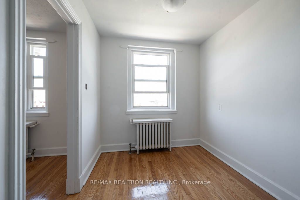 1 Mallory Gardens #43