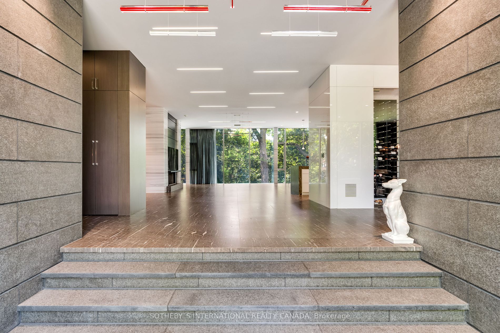 130 Riverview Drive