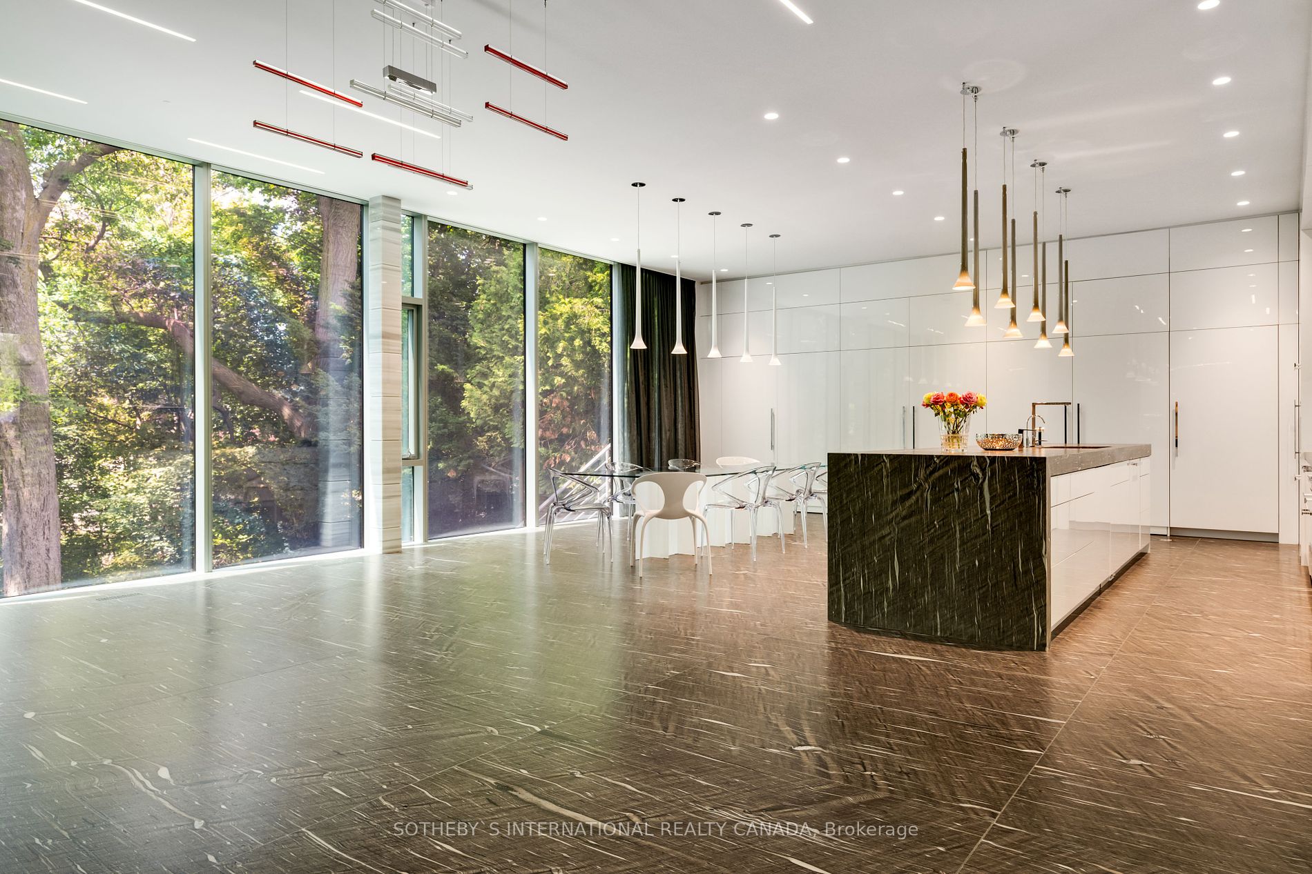 130 Riverview Drive