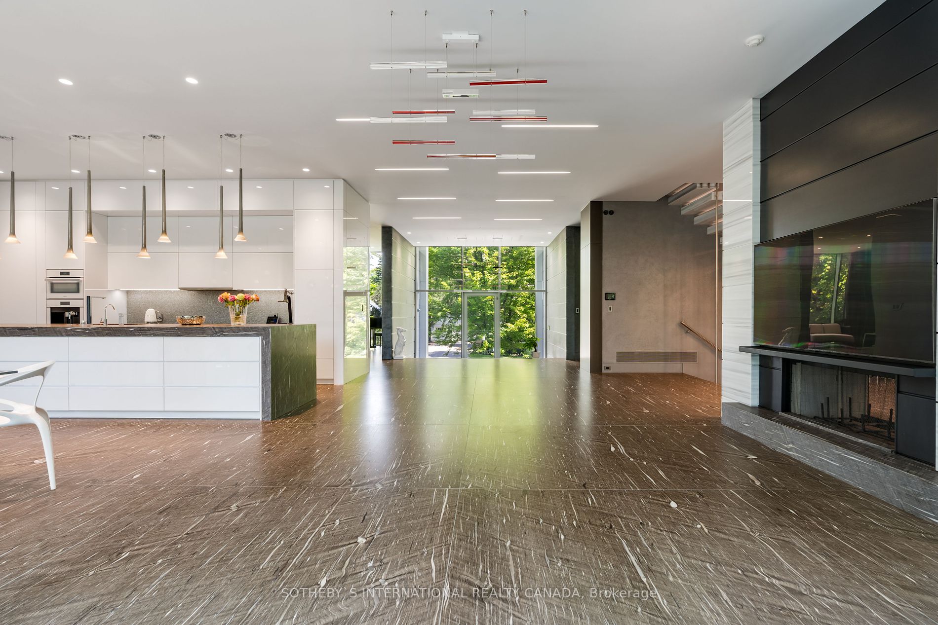 130 Riverview Drive