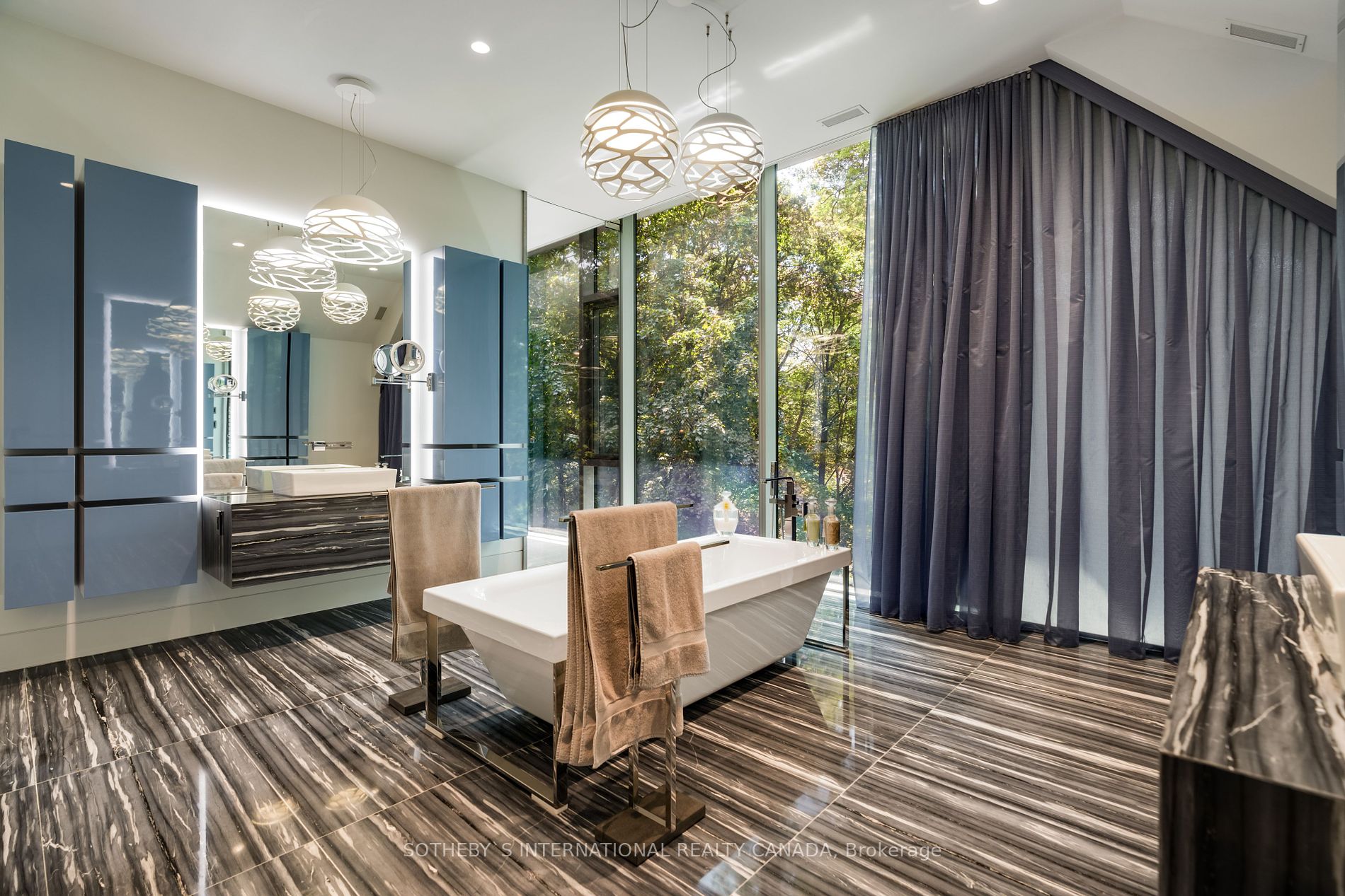 130 Riverview Drive