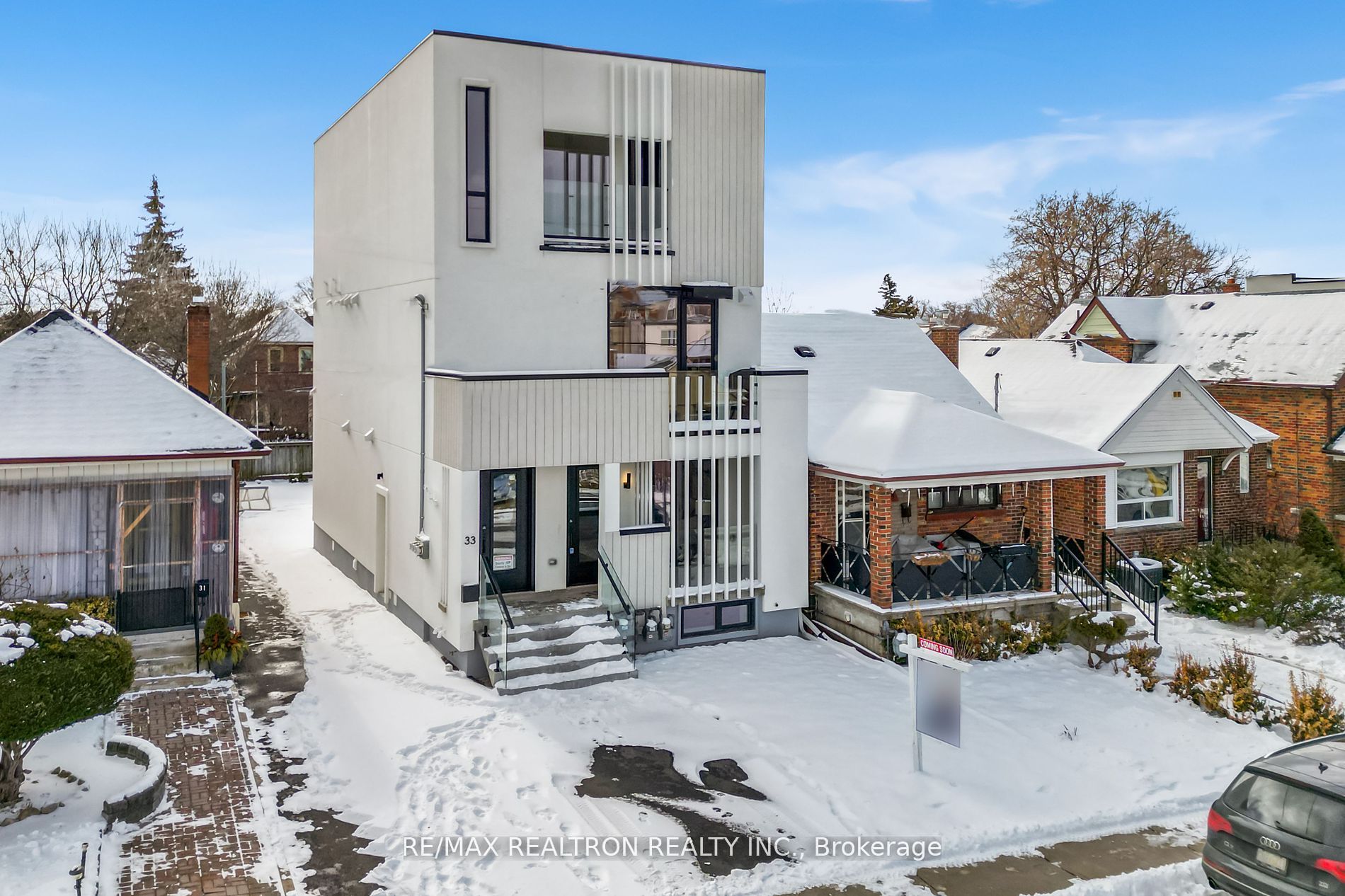 33 Lanark Avenue