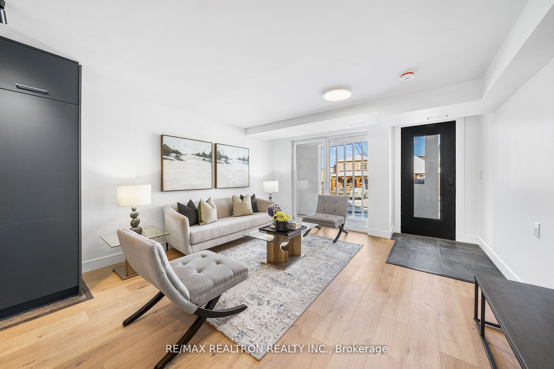 33 Lanark Avenue