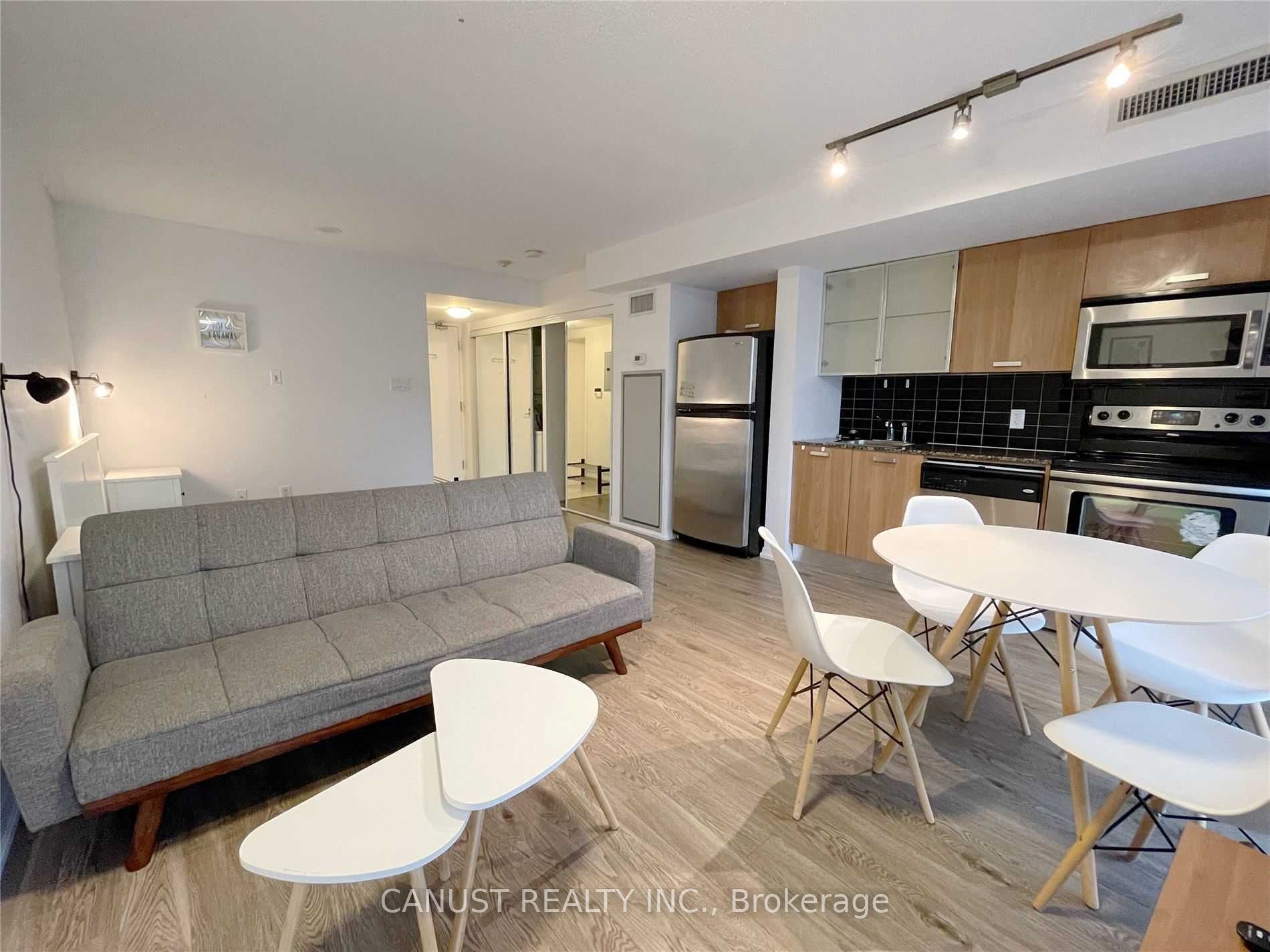 38 Grenville Street #3305