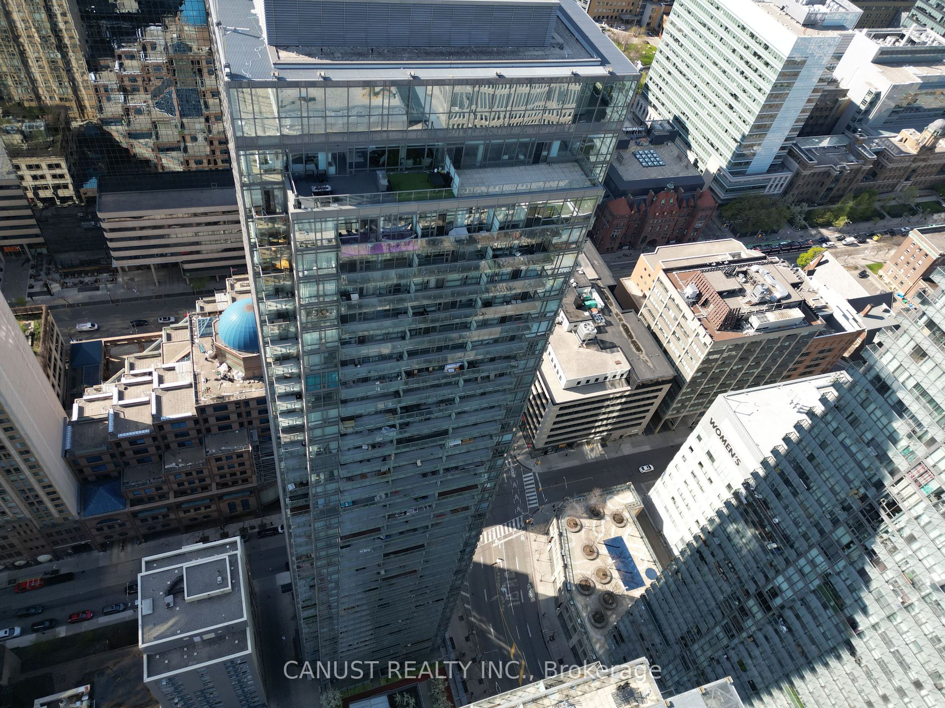 38 Grenville Street #3305