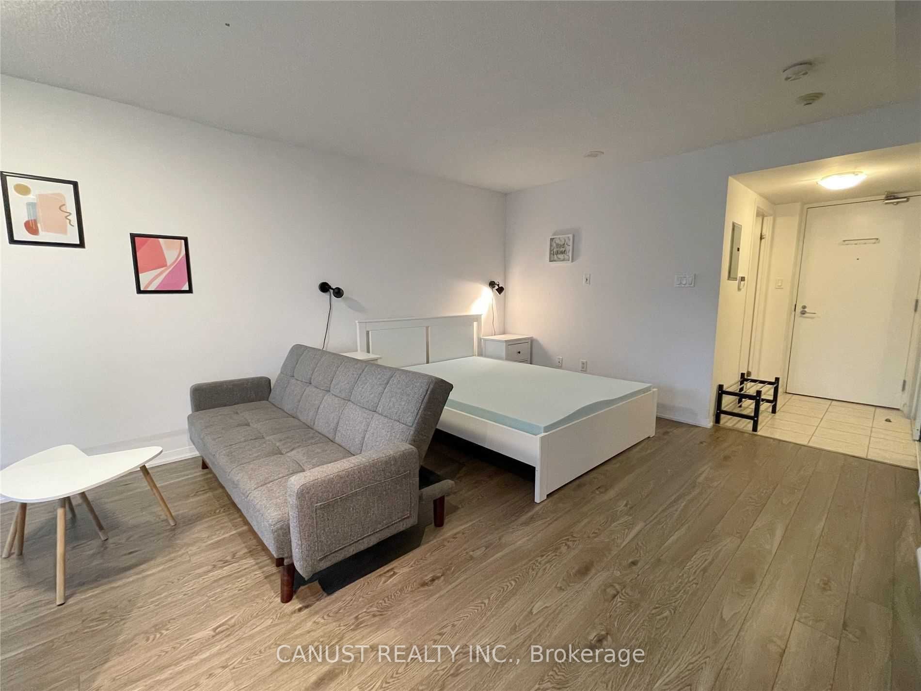 38 Grenville Street #3305
