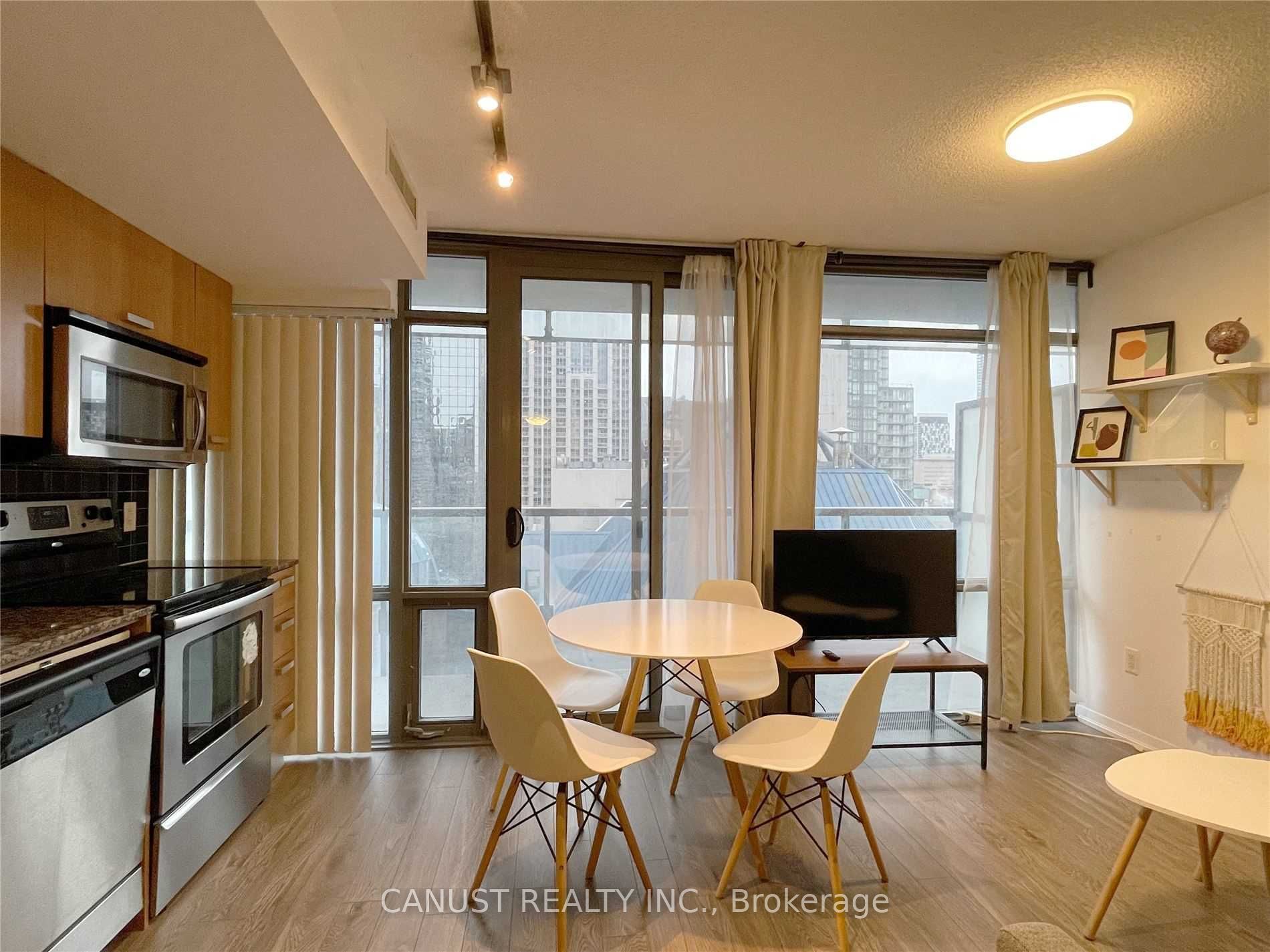 38 Grenville Street #3305