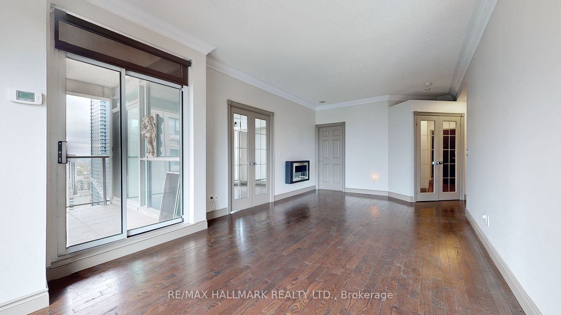 8 Park Rd, #3710