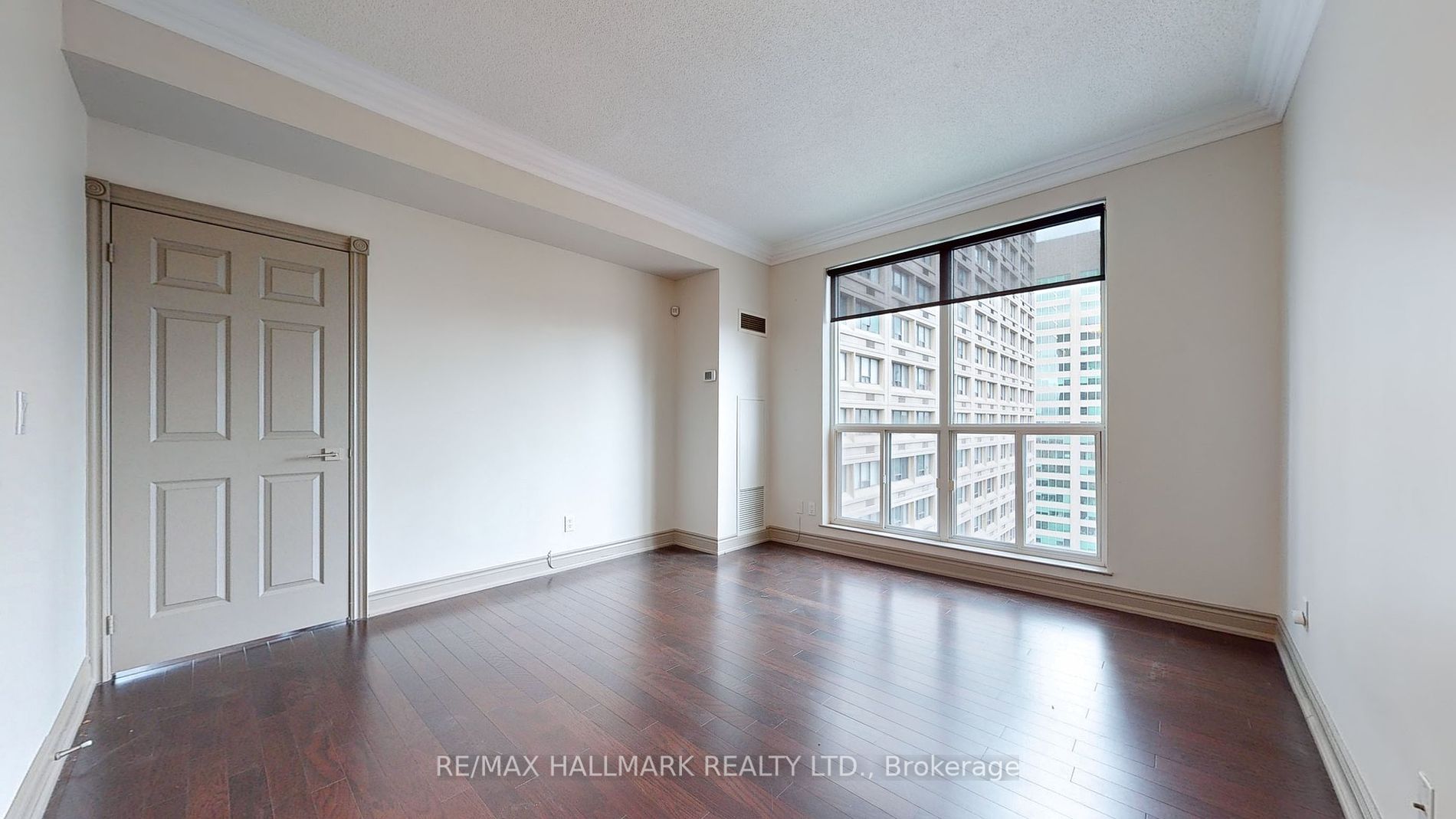 8 Park Rd, #3710