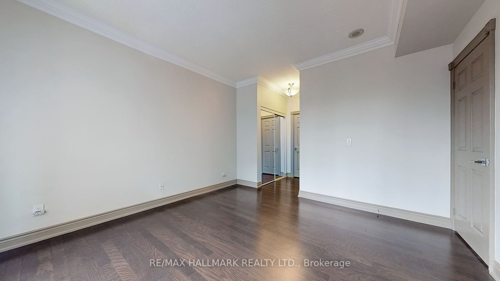 8 Park Rd, #3710