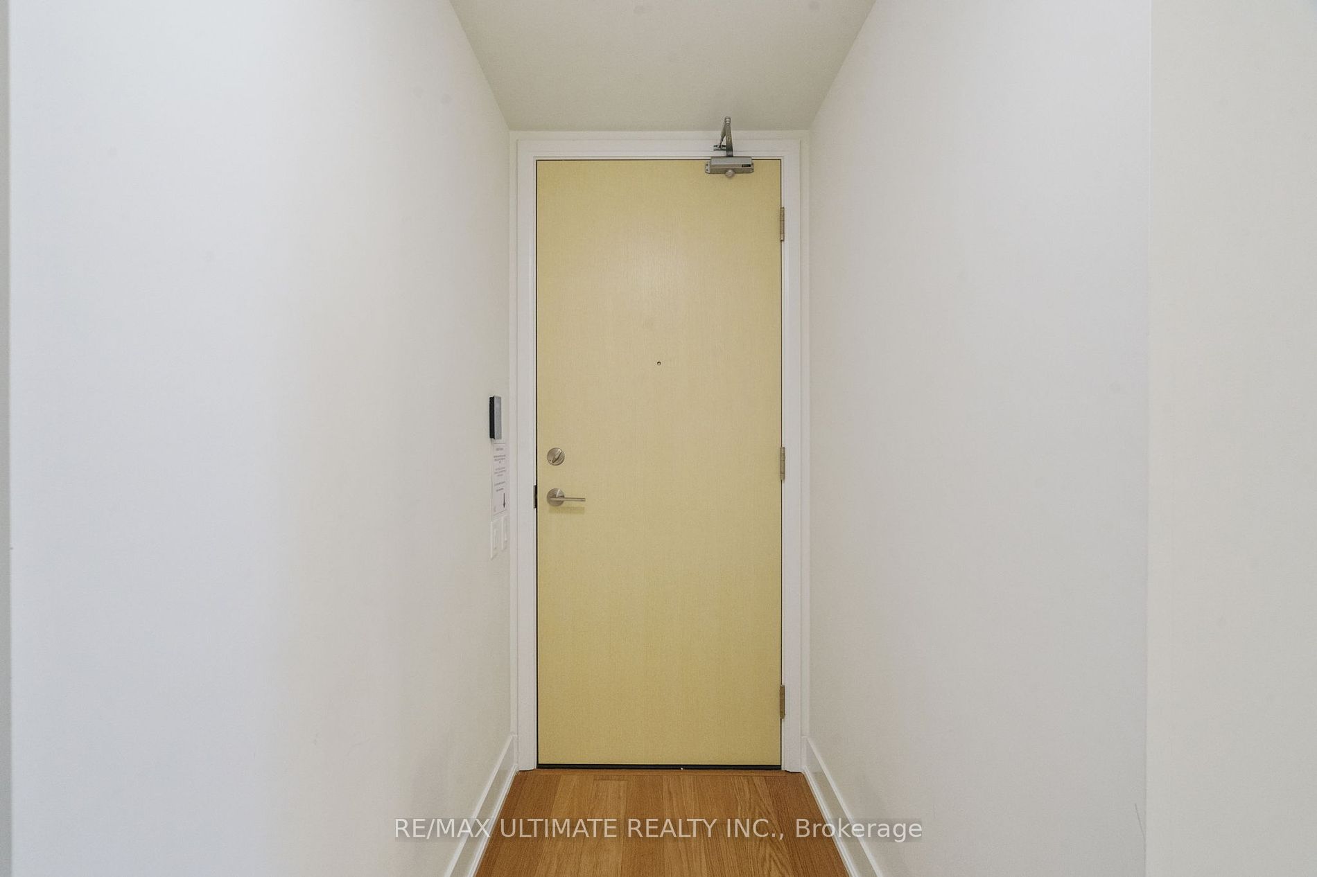 30 Roehampton Avenue, #802