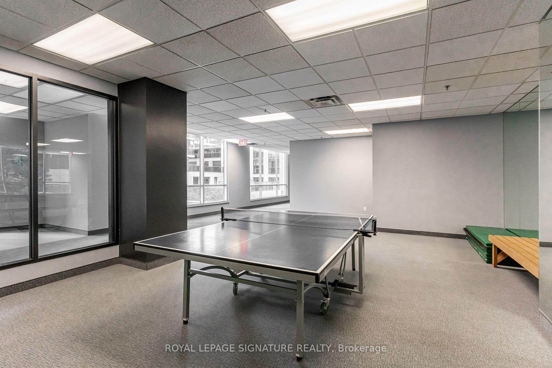 7 Carlton St, #306