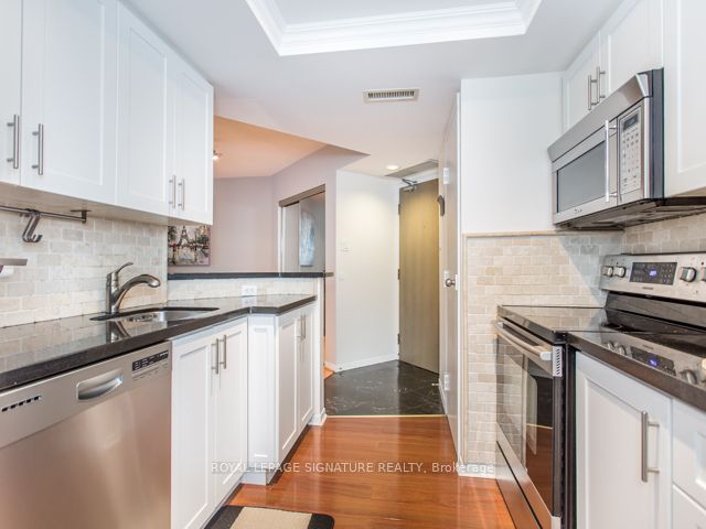 1001 Bay St, #1007