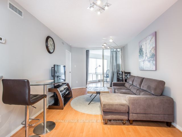 1001 Bay St, #1007