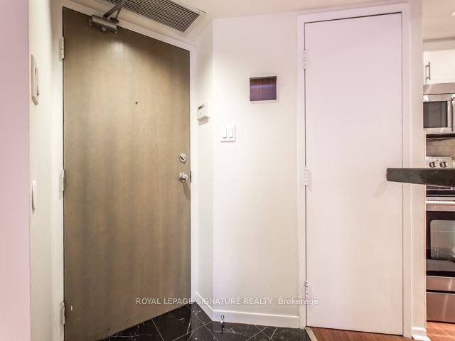 1001 Bay St, #1007
