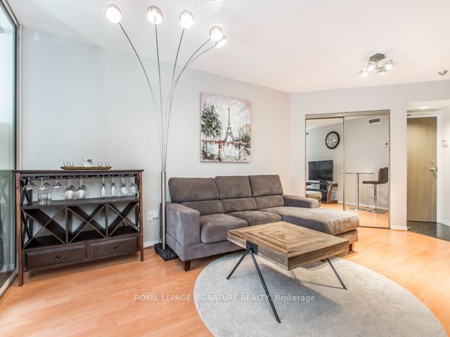 1001 Bay St, #1007