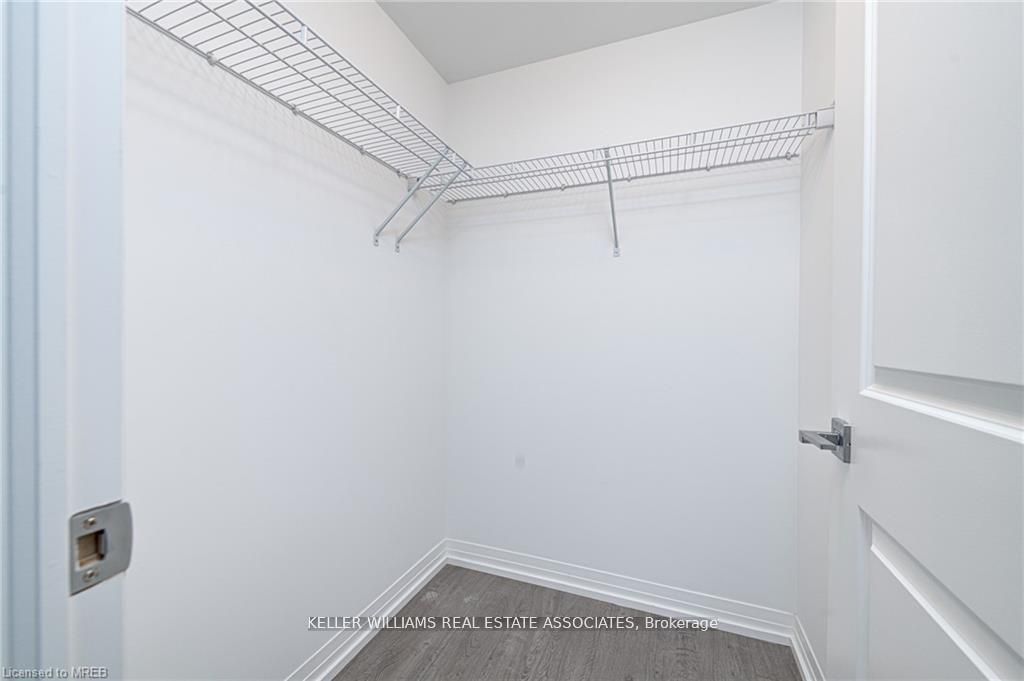 251 Jarvis St, #2001