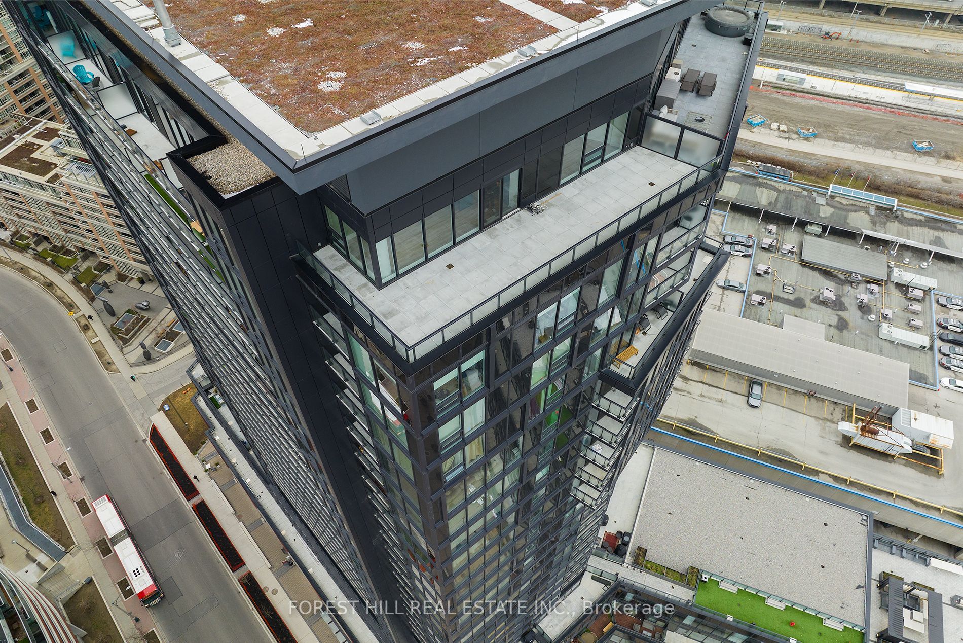 135 East Liberty St, #Ph 3