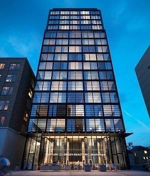458 Richmond St W, #204