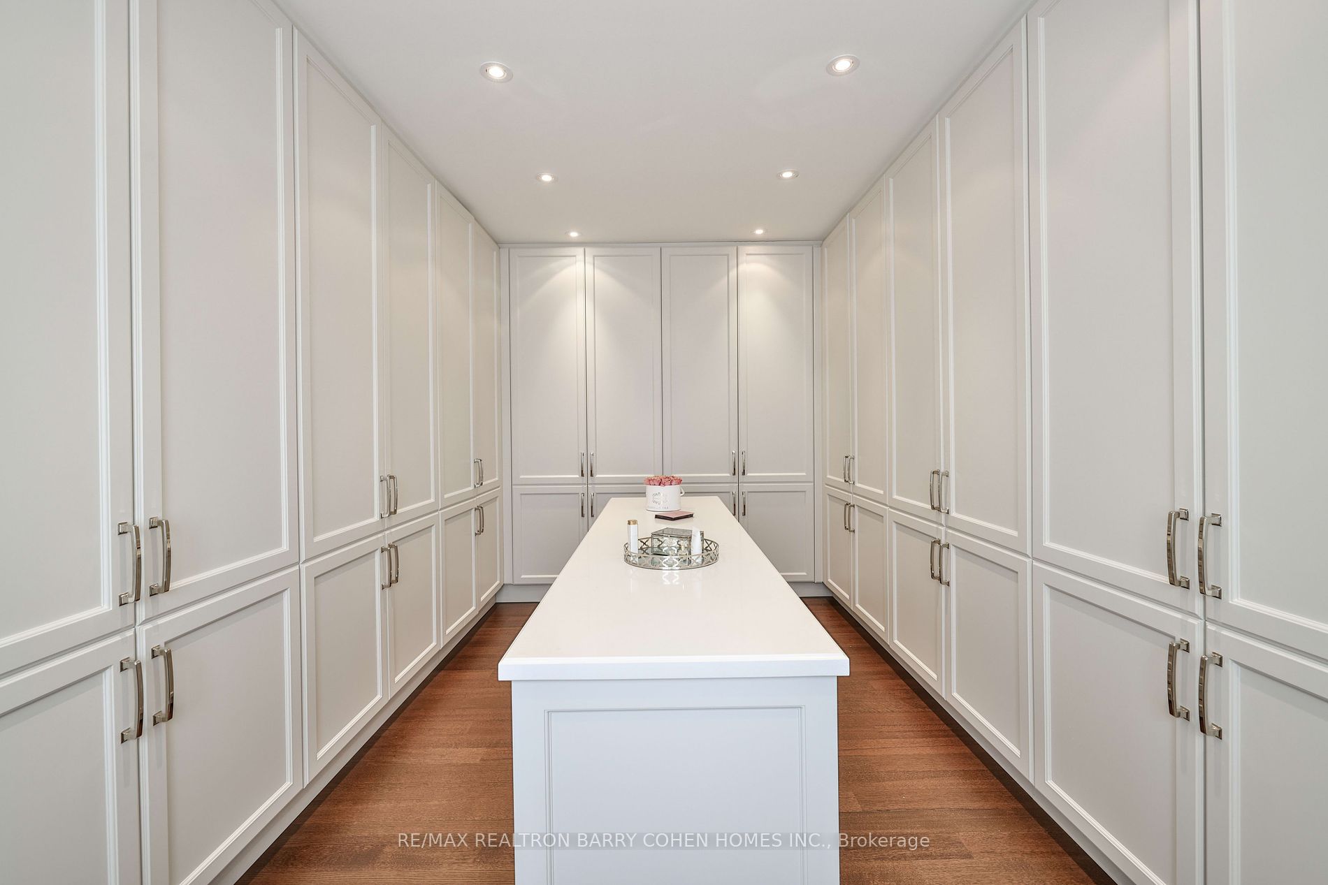 148 Highland Crescent