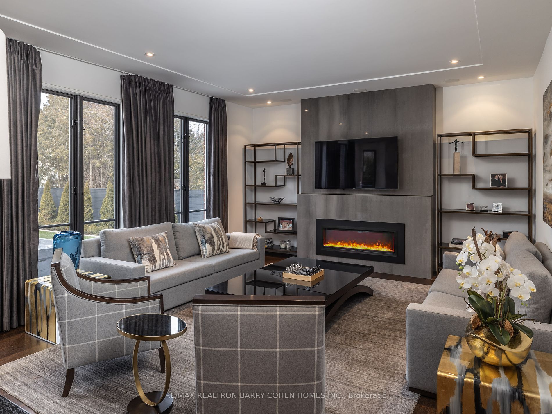 148 Highland Crescent