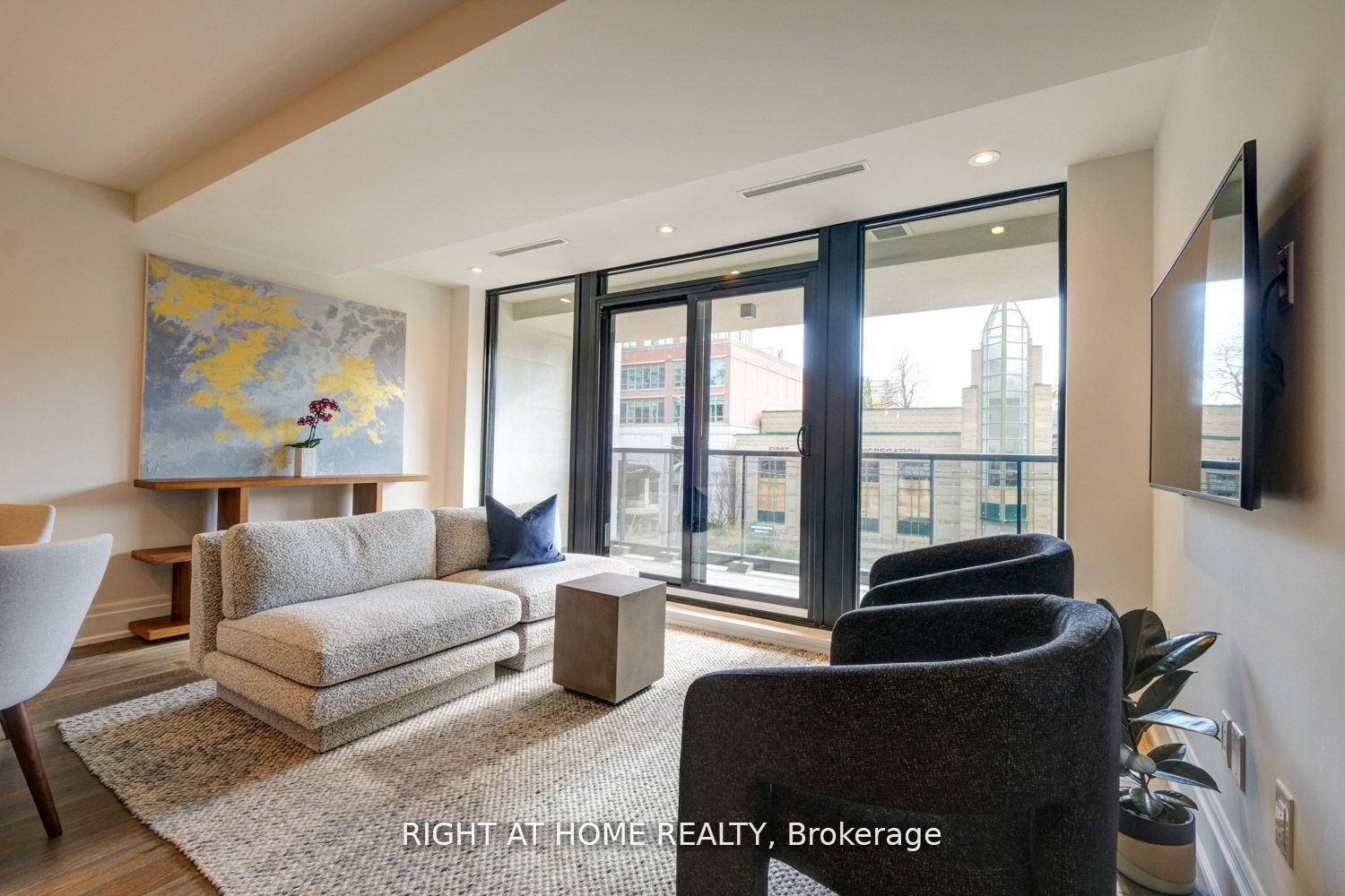 1 Forest Hill Road, #201