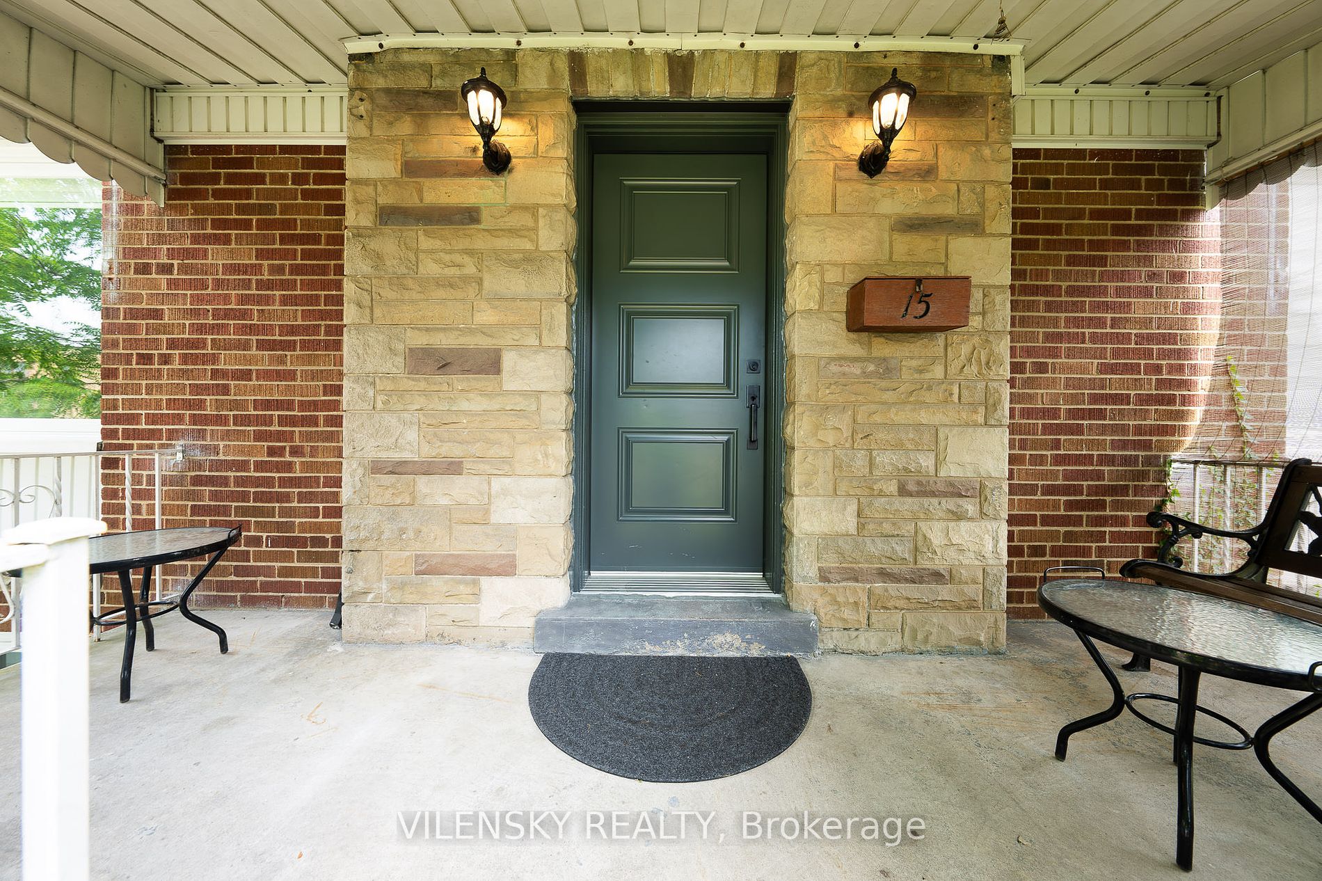 15 Allingham Gdns