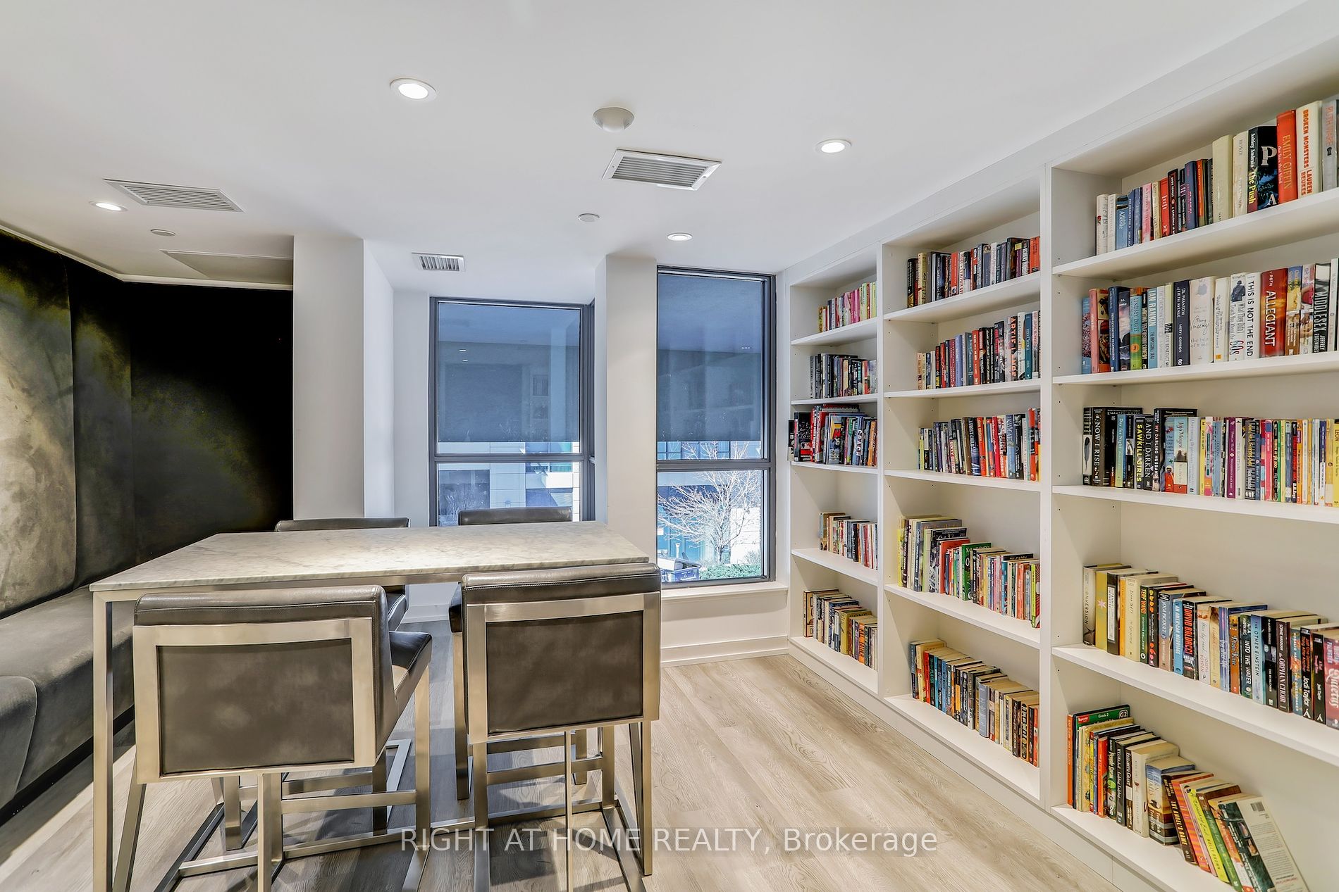 31 Tippett Road, #402