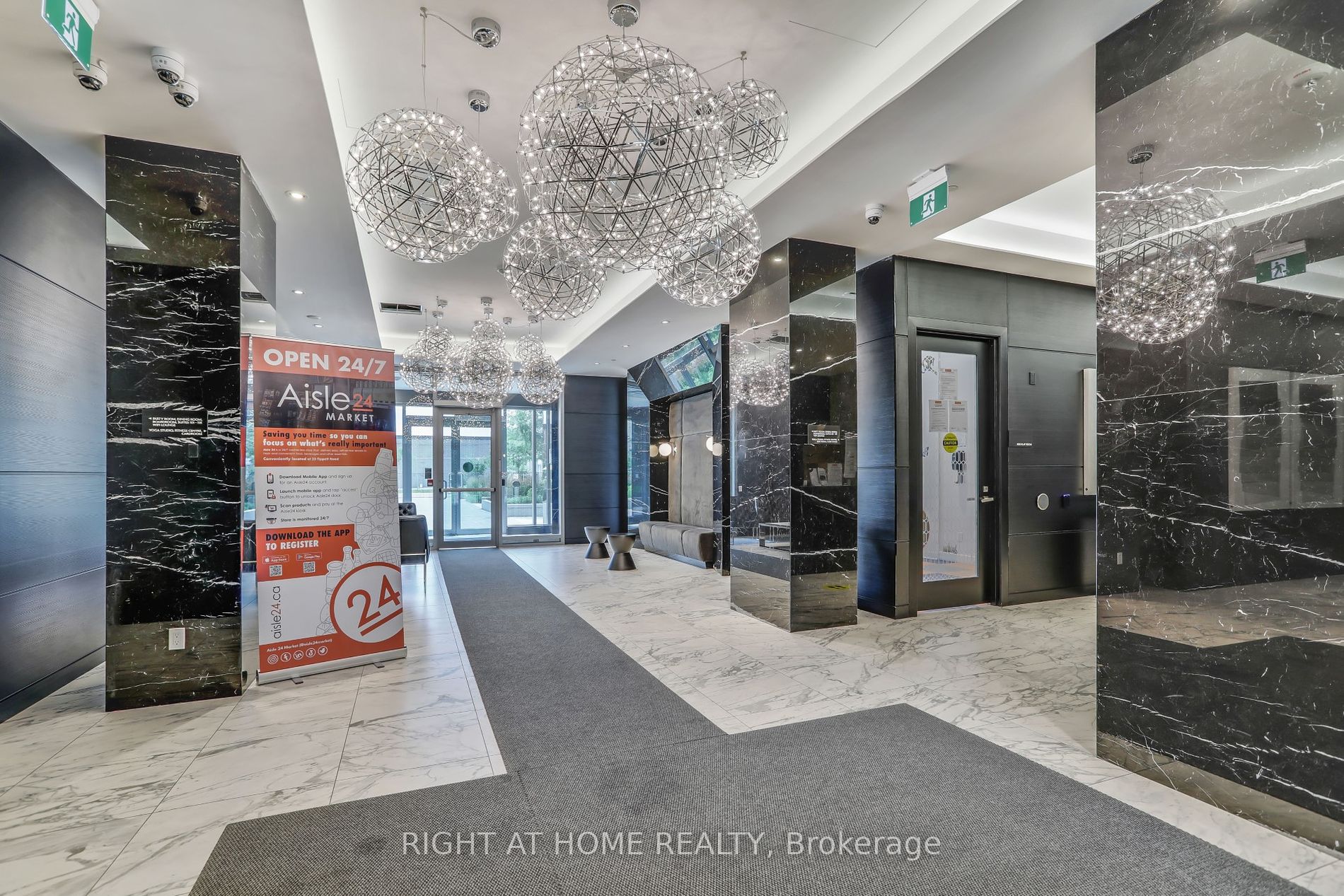 31 Tippett Road, #402