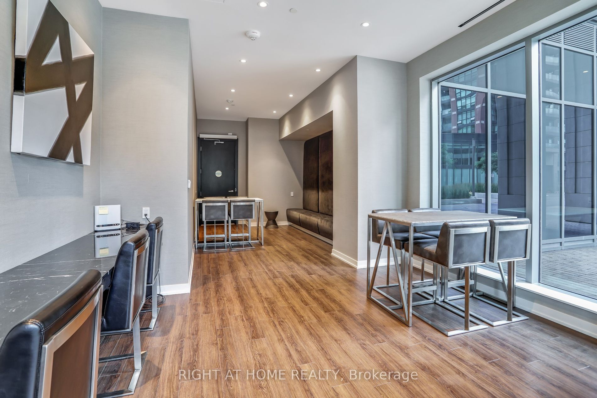 31 Tippett Road, #402