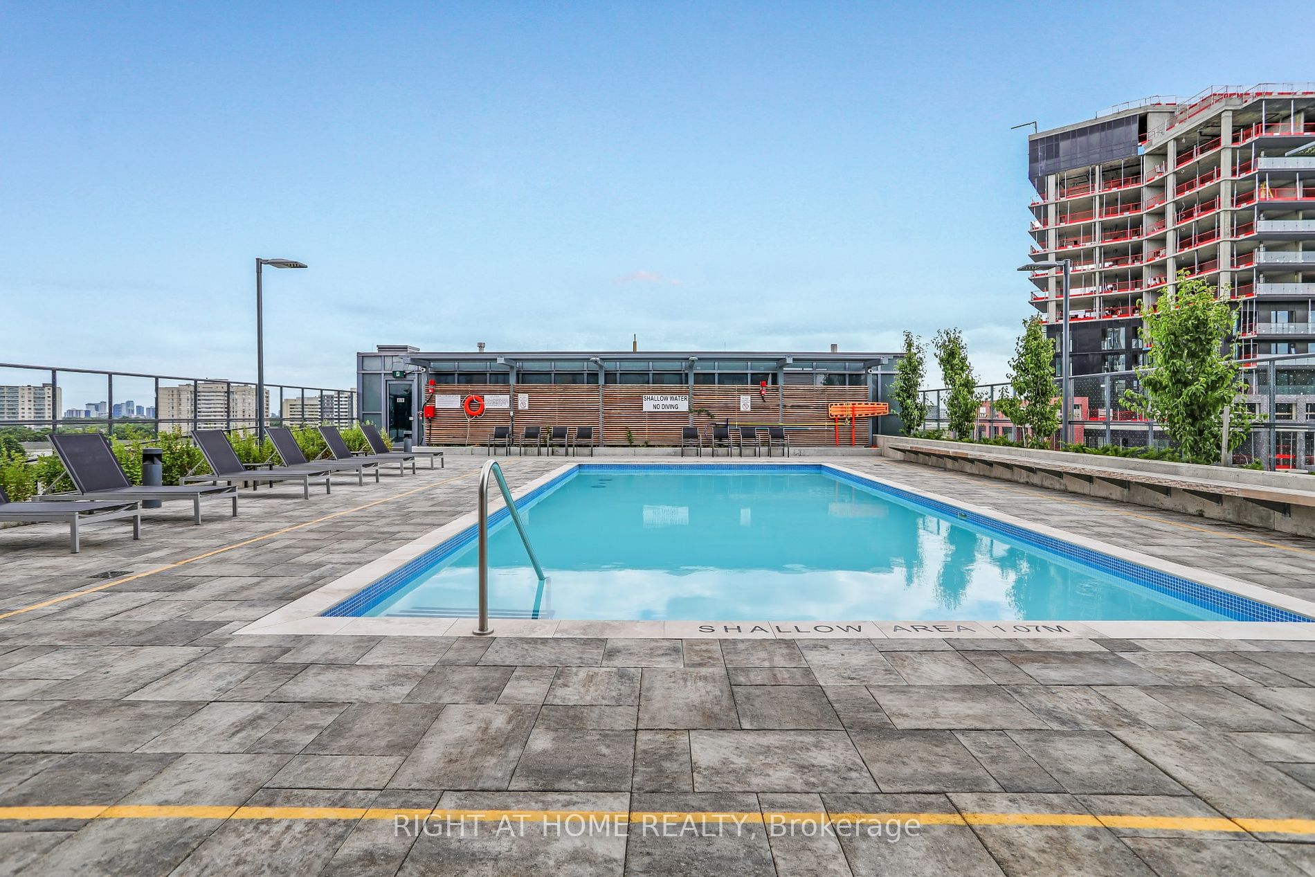31 Tippett Road, #402