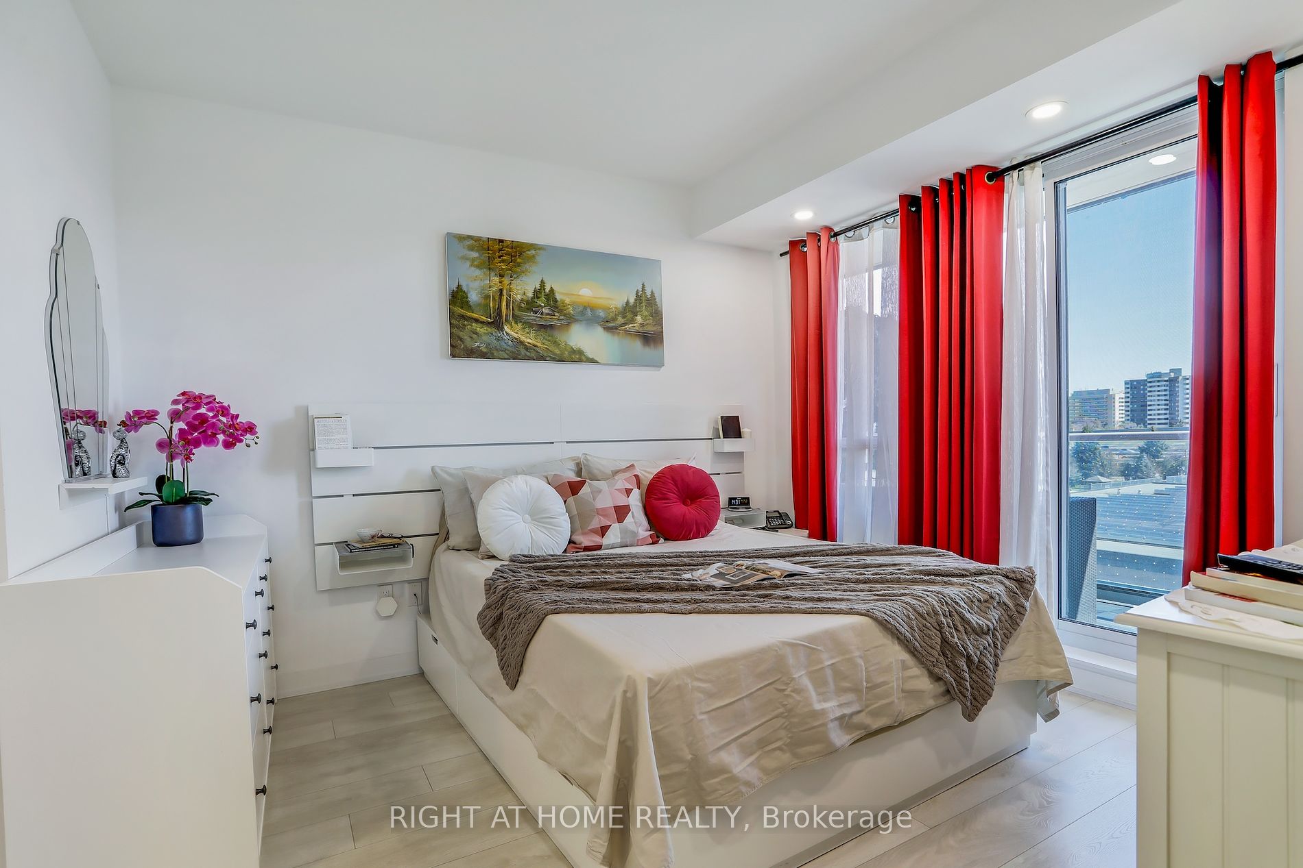 31 Tippett Road, #402