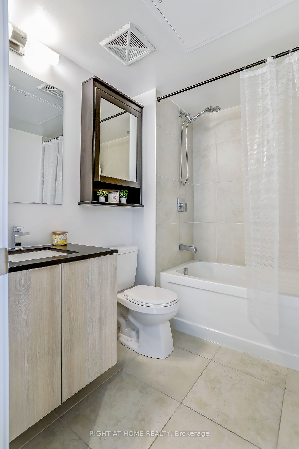 31 Tippett Road, #402