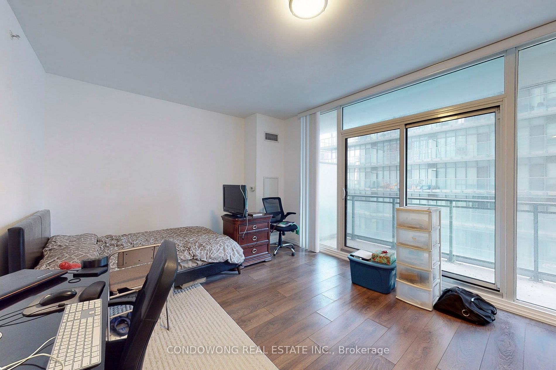 45 Charles St E, #1103