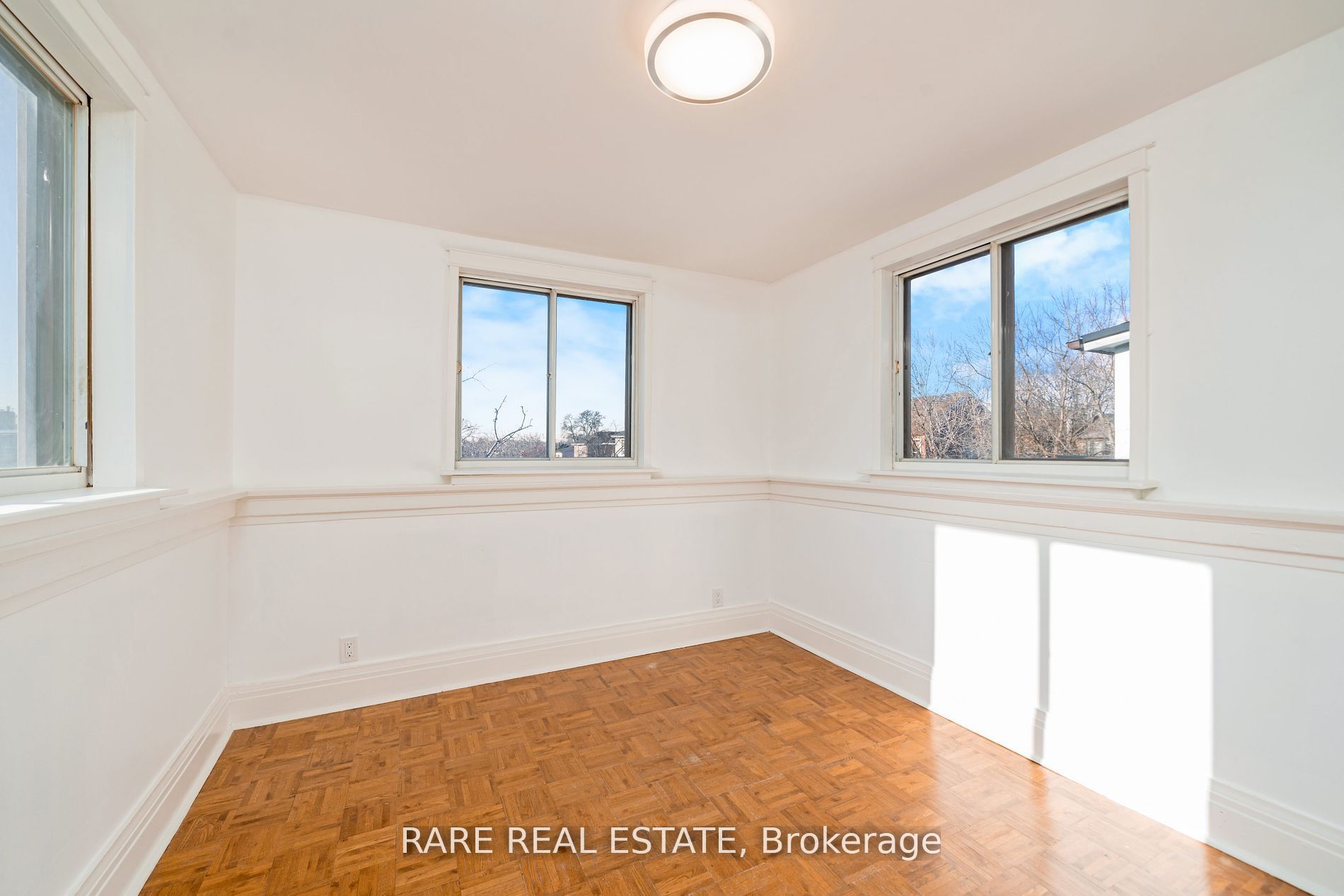 216 Oakwood Avenue