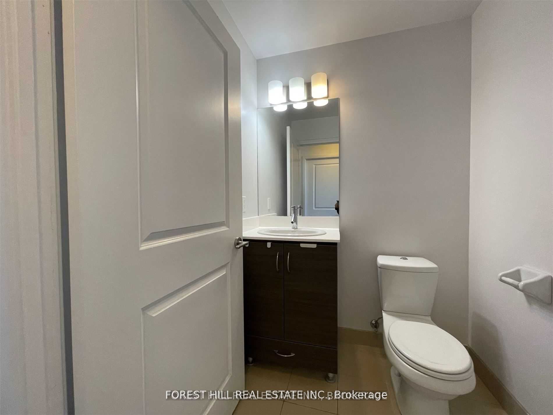5168 Yonge St, #Ph206