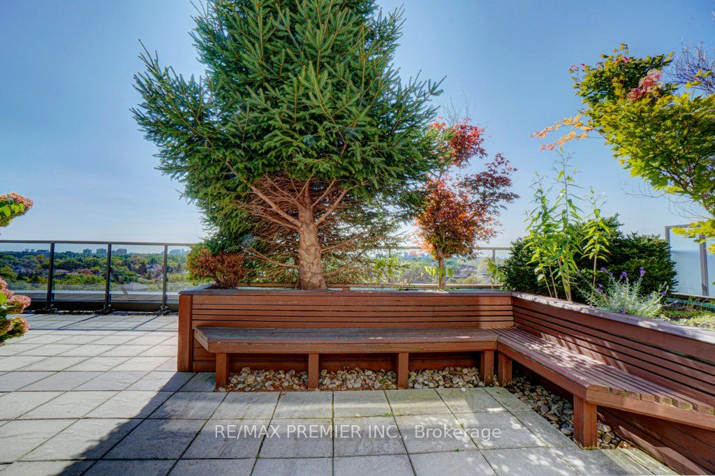 760 Sheppard Ave W, #515