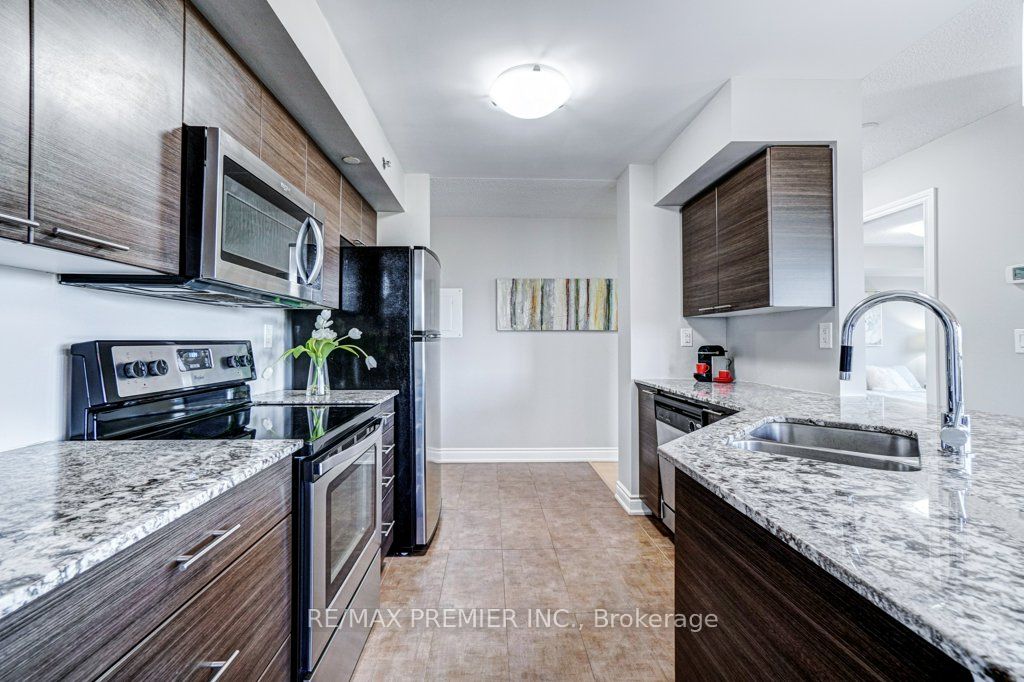 760 Sheppard Ave W, #515