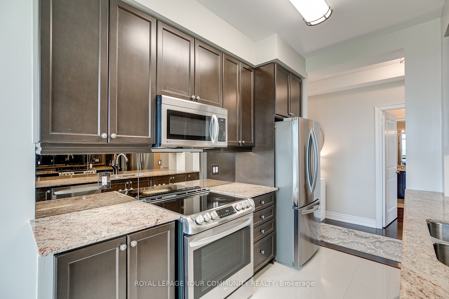 10 Bloorview Pl, #1012