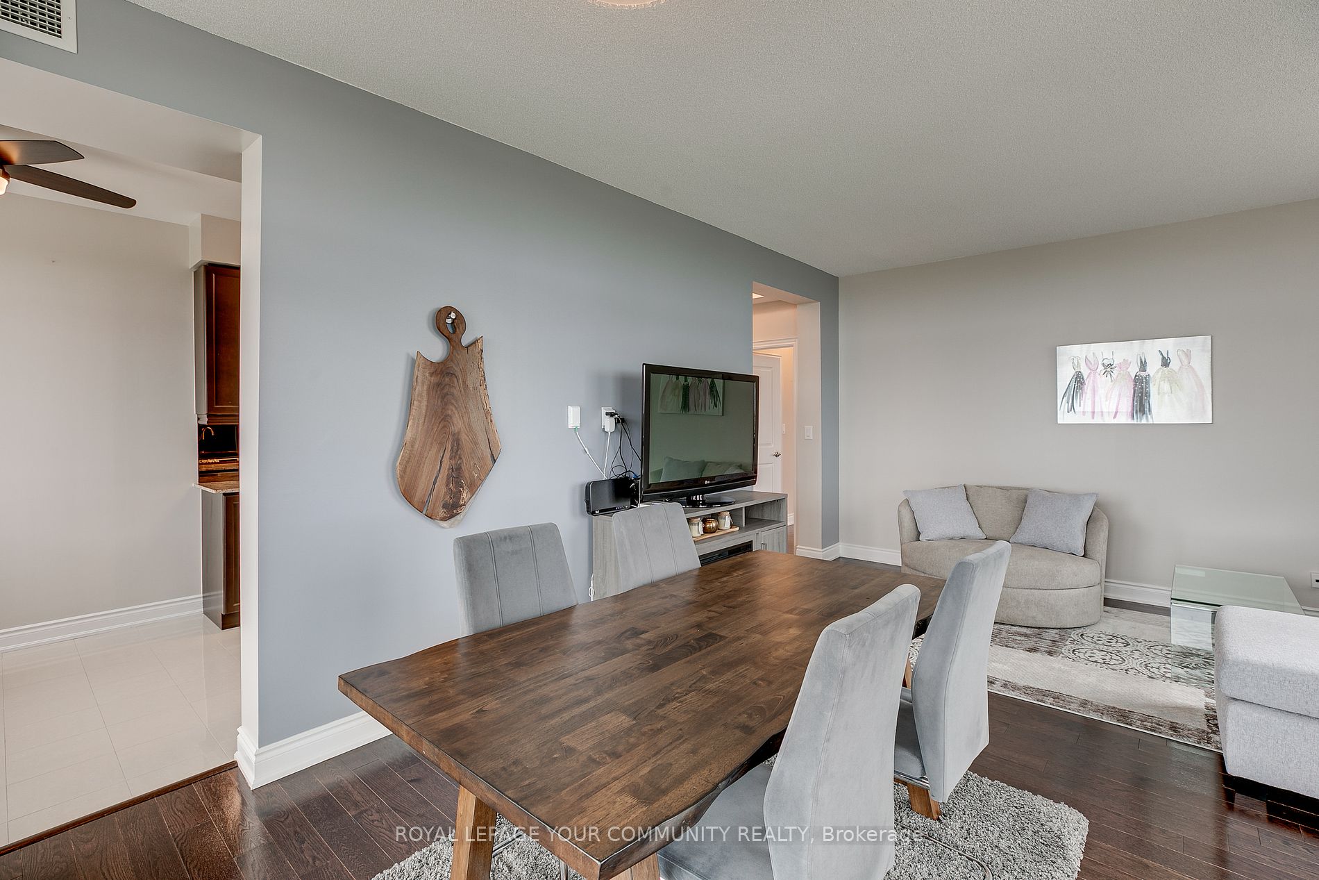 10 Bloorview Pl, #1012