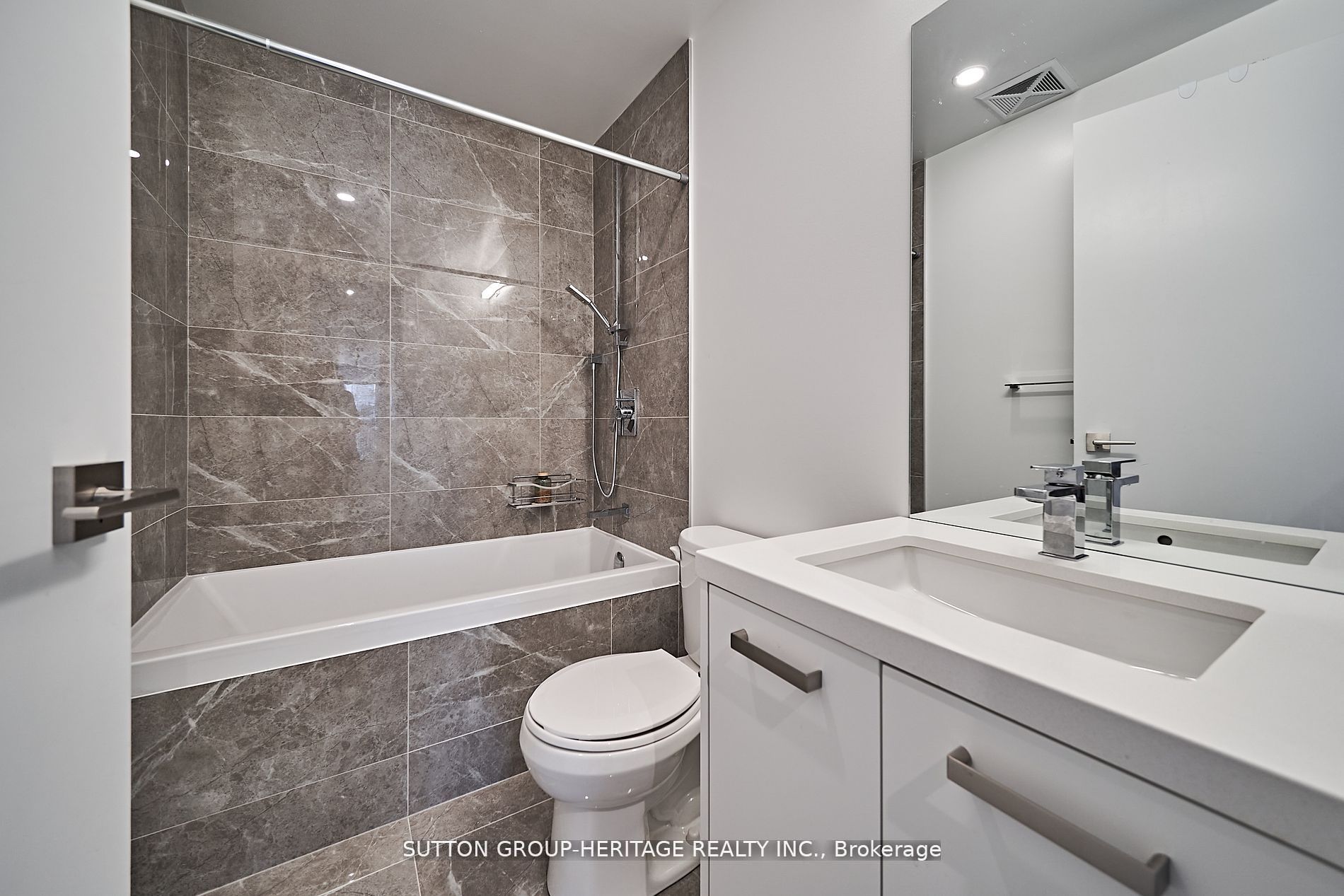 55 Ontario St, #1708