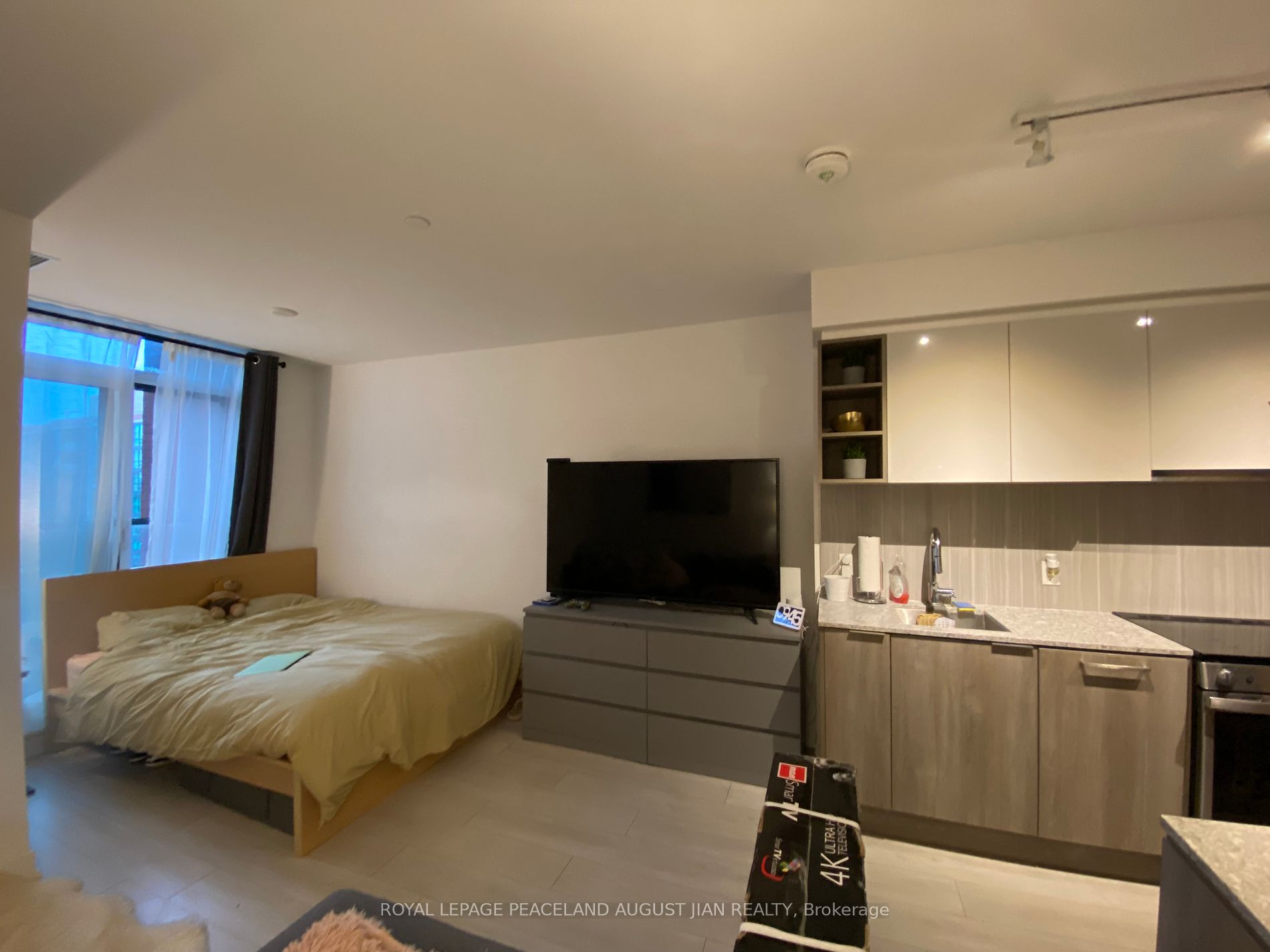31 Tippett Road, #637